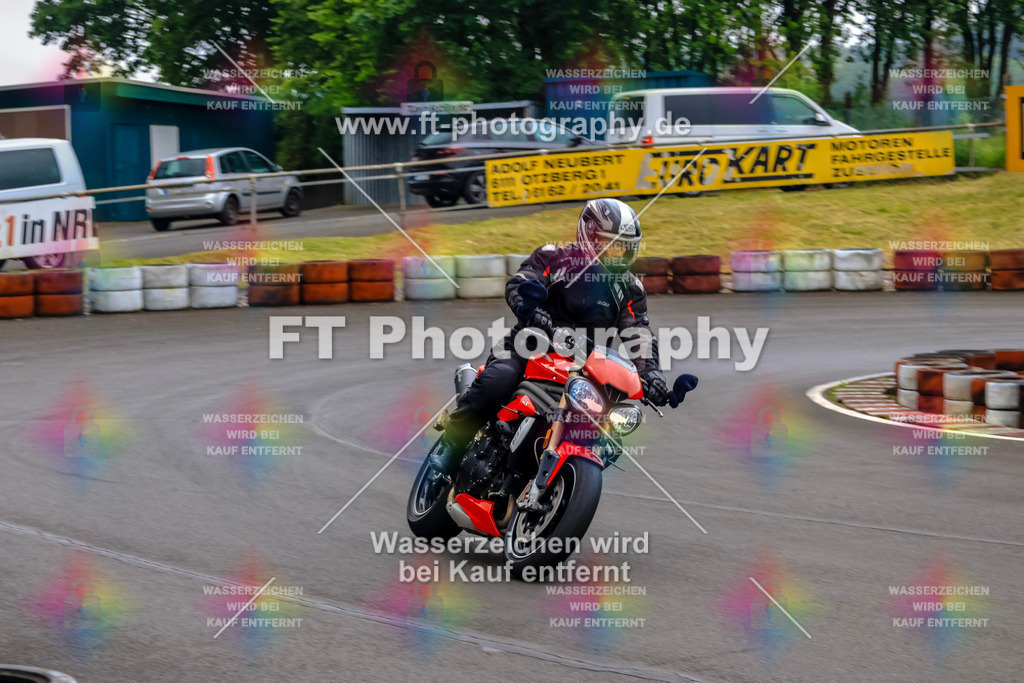 OBK-5296 | Hier findet Ihr Bilder von Touristenfahrten auf der Nürburgring Nordschleife oder von anderen Veranstaltungen die ich besucht habe. Viel Spass beim Durch Schauen 