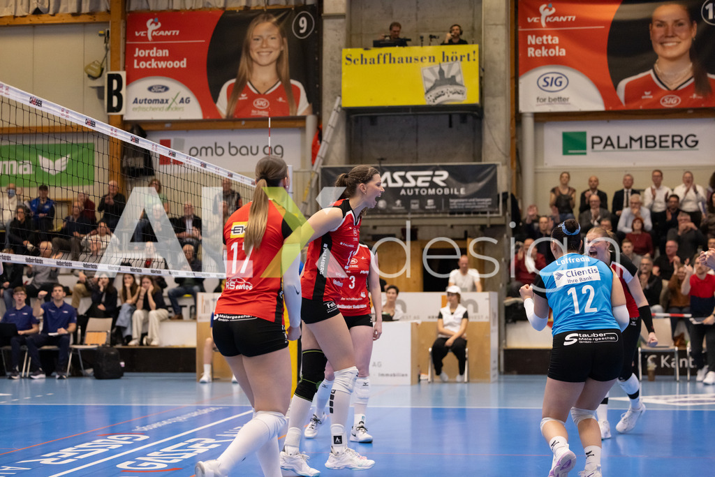 Volleyball I Frauen I Saison 2025-2026 I Volleyball NLA | Women I 1/2 Finals I  VC Kanti Schaffhausen - Sm'Aesch Pfeffingen I 18.03.2026 | 11 Kateřina Holásková (CZ) (VC Kanti Schaffhausen) – Mitte - Realisiert mit Pictrs.com
