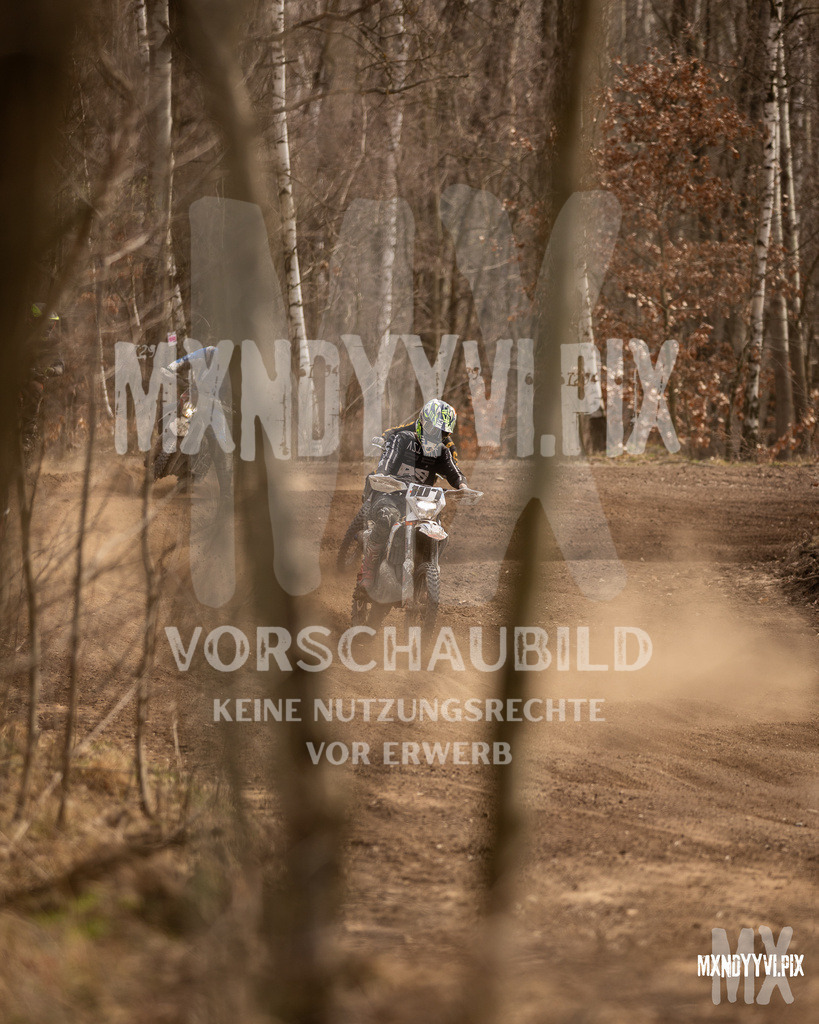 866A0304 | mxndyyvipix