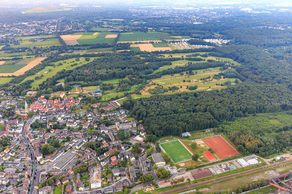 Luftbild: Ortsansicht von Norden im Ortsteil Westerholt in Herten im Bundesland Nordrhein-Westfalen in Deutschland. Foto: IMG_008321.jpg vom 19.07.2020 durch Werner Riehm/FLY-FOTO.de