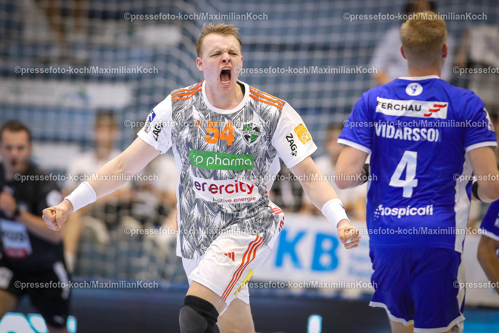 Gum1HBL06092301020 | 06.09.2023, Schwalbe-Arena, Gummersbach, Liqui Moly Handball Bundesliga, Saison 2023 2024, VfL Gummersbach - TSV Hannover-Burgdorf: Justus Fischer (TSV Hannover-Burgdorf) jubelnd nach dem Treffer