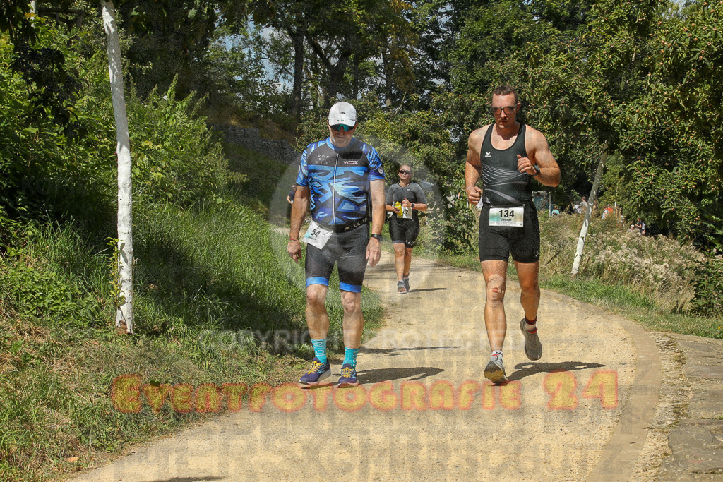 250824_1250_EX1_0713 | Sportfotografie im Rhein-Sieg Kreis, Köln, Bonn, NRW, Rheinland Pfalz, Hessen, etc. Unser Tätigkeitsfeld umfasst den Laufsport vom Volkslauf über den Marathon, Duathlon, Triathon bis zum Ultralauf wie Kölnpfad Ultra oder Schindertrail.