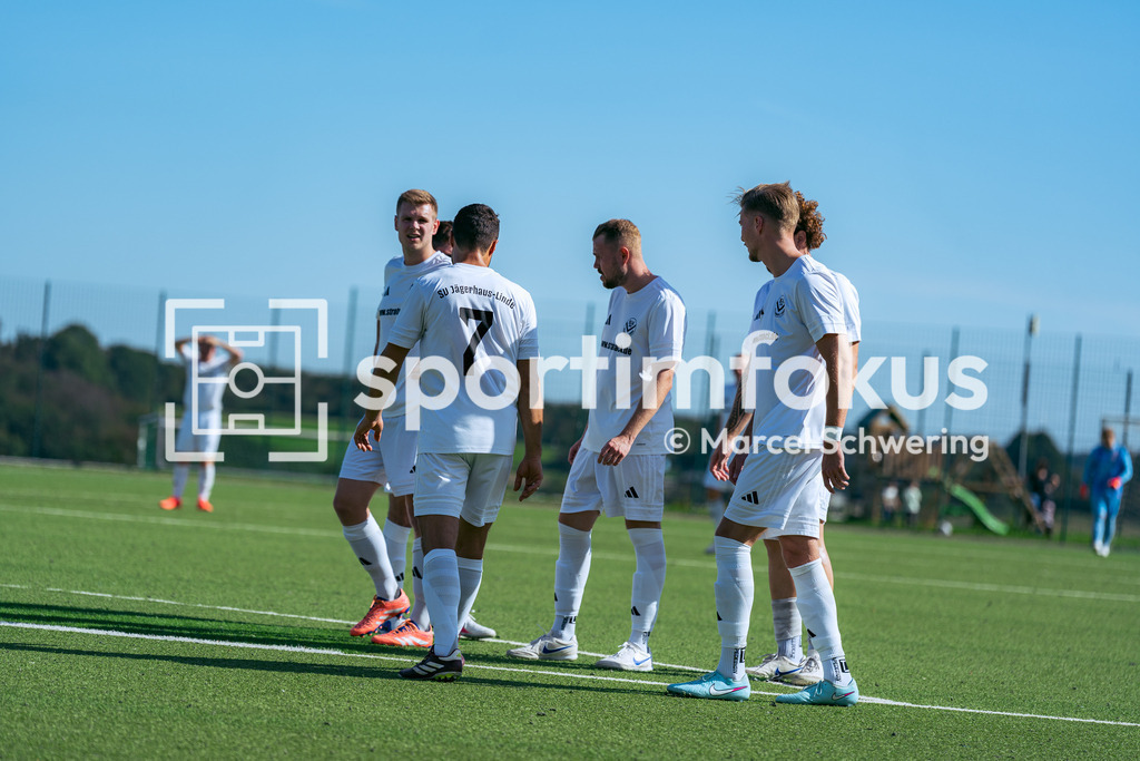 SV Jägerhaus-Linde – TSV Beyenburg | Kreisliga A: SV Jägerhaus-Linde gegen TSV Beyenburg, Wuppertal, 27.09.2026. Endstand: 1:2 (0:1). sportimfokus / Marcel Schwering - Realisiert mit Pictrs.com