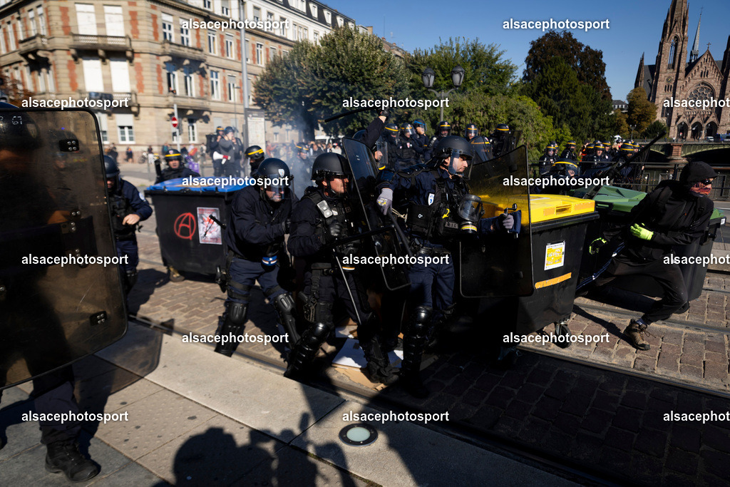 _B7A0165 | manifestation de lycéens à Strasbourg, le 6 octobre 2026, dans le cadre d’un mouvement national de protestation contre les conditions d’apprentissage. - Realisiert mit Pictrs.com