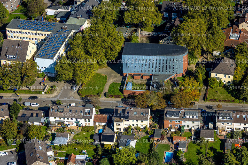 Essen241000719 | Luftbild, Grundschule und ehemalige St. Joseph Kirche Korumhöhe in der Wohnsiedlung Quartier Litterode, Rudolfstraße zwischen Sulzbachtal und Wendelinstraße, Leithe, Essen, Ruhrgebiet, Nordrhein-Westfalen, Deutschland