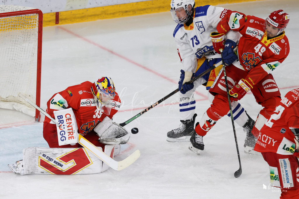 09302025_EHCB vs EVZ_wb-8734 | Sportbilder, Sportfotograf, Hochzeits- und Eventfotografin, Flugshows, Portraits und Tiershooting, Aviation, Downhill, Nationalleague, Swissleague, International
