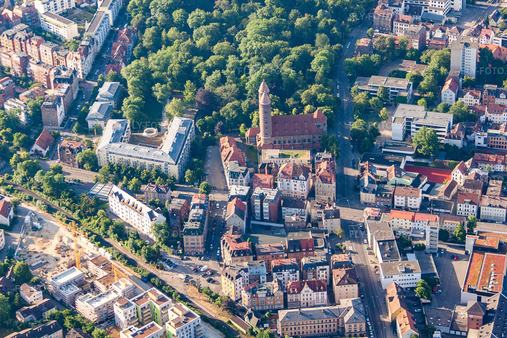 Luftbild: Pauluskirche im Ortsteil Mitte in Ulm im Bundesland Baden-Württemberg in Deutschland. – Foto: IMG_67223.jpg vom 08.06.2014 durch Werner Riehm/FLY-FOTO.de – Auflösung des Originals: 4752 x 3168 px