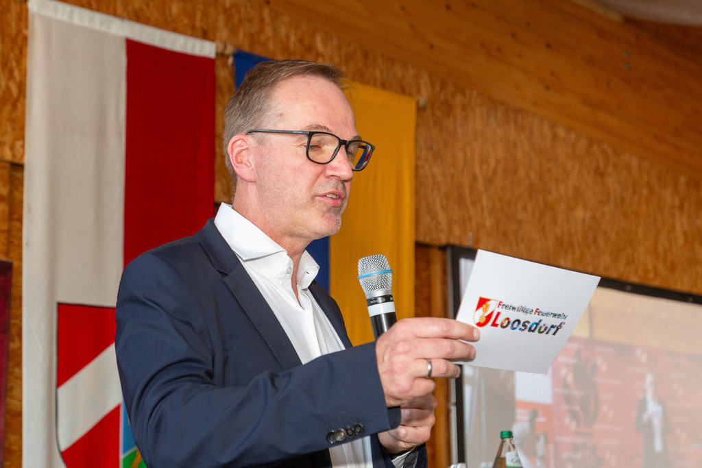 Festakt_015 | Fotodoku des Festaktes im FF-Haus Loosdorf anlässlich der Auszeichnung der Helfer und Hilfsorganisationen  der Hochwasserkatastrophe September 2024