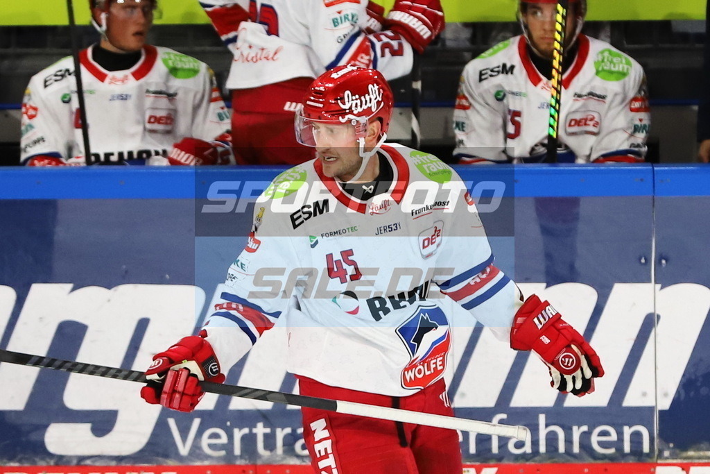 Carson McMillan - SEL | Carson McMillan - SEL - Realisiert mit Pictrs.com