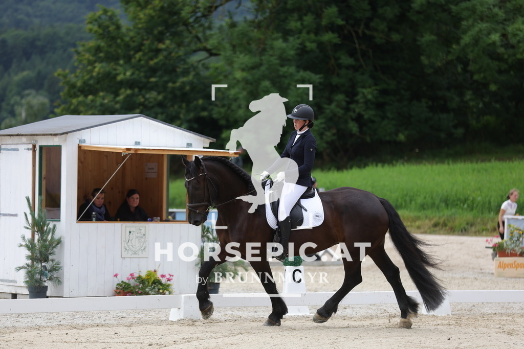 0P6A4177 | Willkommen bei Brunnmayr - Design & Fotografie – Ihrem Spezialisten für Reitturniere und Pferdeveranstaltungen in Oberösterreich, Salzburg und Bayern! Seit über 17 Jahren sind wir leidenschaftlich dabei.