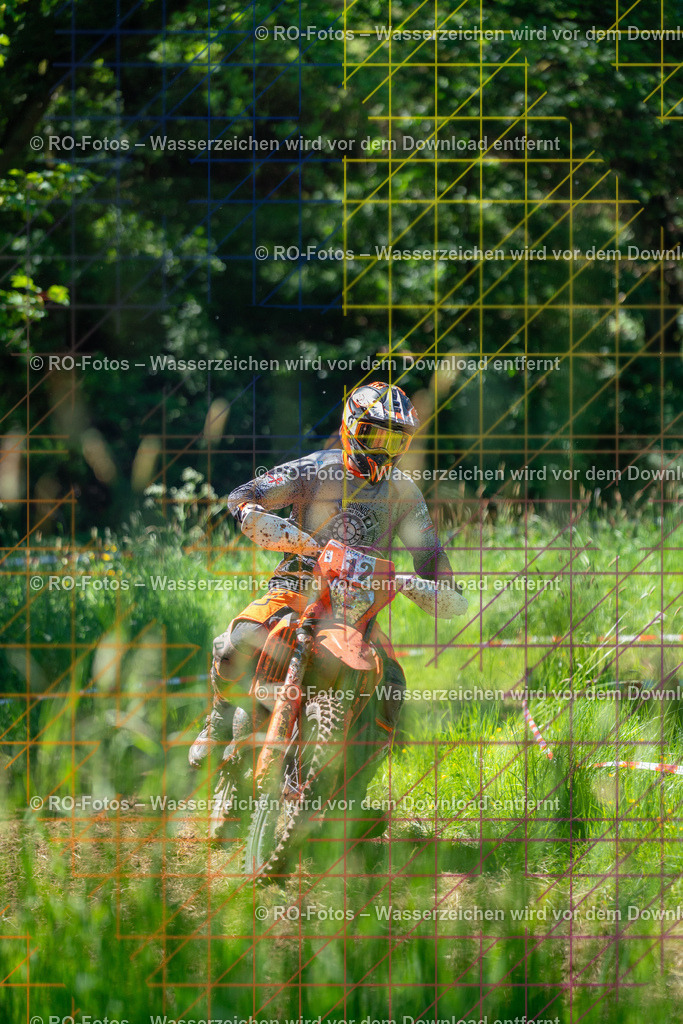 Wolfshausen 2 Lauf -368 | Sportfotografie von RO-Fotos: Motorsport, Motocross, Enduro, Laufveranstaltungen und Triathlon. Professionelle Fotos von Sportlern und Events. - Realisiert mit Pictrs.com