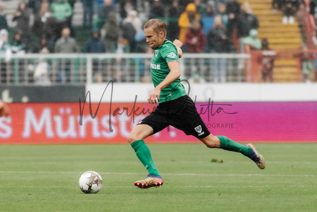 Regionalliga West, Saison 2022/2023, 13. Spieltag: SC Preußen Münster - 1. FC Düren | Regionalliga West, Saison 2022/2023, 13. Spieltag: SC Preußen Münster - 1. FC Düren am 22.10.2022 in Münster (Preußenstadion), Deutschland, Foto: sportfotografie.ms | Markus Paletta - Realisiert mit Pictrs.com