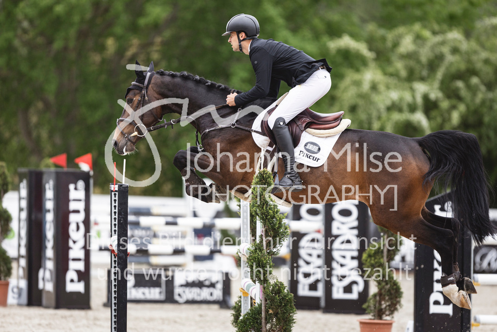 260508_PfSpTa_10_SprPf-M-108 | Deine schönsten Turniermomente als professionelle Fotos! Entdecke hochwertige Pferdesport-Fotografie im Online-Shop. Jetzt Fotos finden & bestellen!