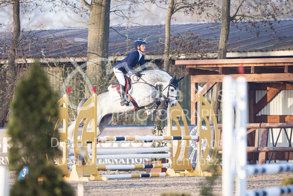 250408_Mühlen_SprPf-A1-104 | Deine schönsten Turniermomente als professionelle Fotos! Entdecke hochwertige Pferdesport-Fotografie im Online-Shop. Jetzt Fotos finden & bestellen!