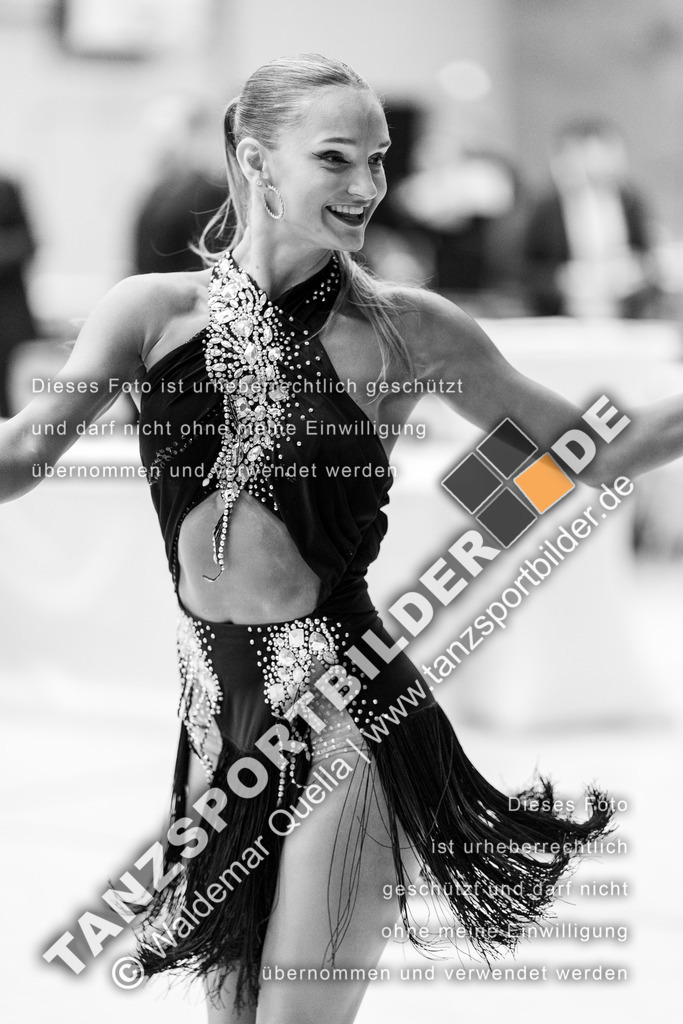 20240810-00223 | Hier finden Sie Tanz Bilder vom Latein und Standard Formationen tanzen. Sportbilder vom Tanzsport. Schöne Fotos und von Weltmeisterschaft, Europameisterschaft, Bundesliga, Regionalliga, Oberliga und Landesliga sowie von GOC Stuttgart, DanceComp, WM Bremen