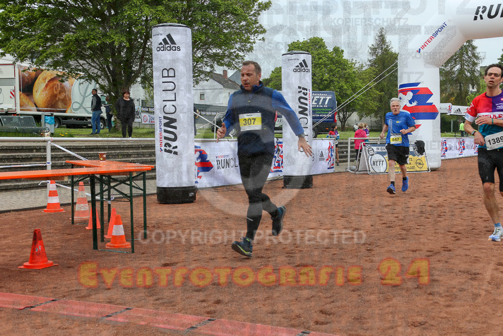 220501_1052_EX1_8995 | Sportfotografie im Rhein-Sieg Kreis, Köln, Bonn, NRW, Rheinland Pfalz, Hessen, etc. Unser Tätigkeitsfeld umfasst den Laufsport vom Volkslauf über den Marathon, Duathlon, Triathon bis zum Ultralauf wie Kölnpfad Ultra oder Schindertrail.