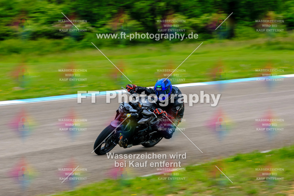 MotoTeam-3409 | Hier findet Ihr Bilder von Touristenfahrten auf der Nürburgring Nordschleife oder von anderen Veranstaltungen die ich besucht habe. Viel Spass beim Durch Schauen 