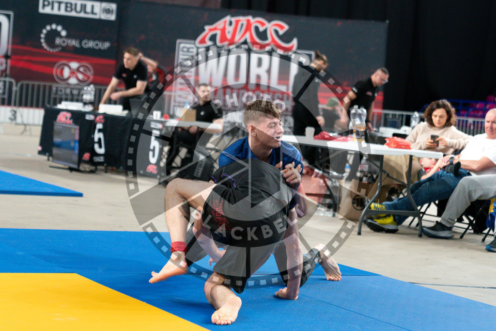 20250517PBB5105 | Athletes compete during the first day of the ADCC Amateur World Championship on May 15, 2025 in Warsaw, Poland. © Chiara Dazi / photoblackbelt