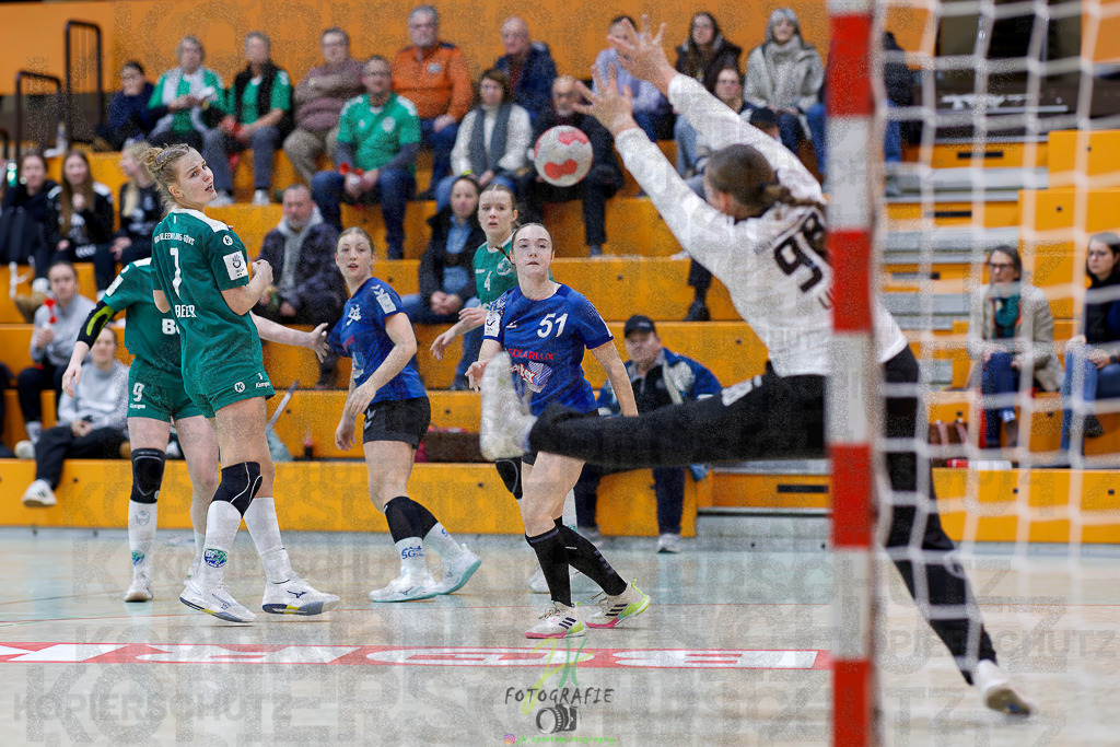 Jugenbundesliga wJB; HSG Kleenheim/Langgöns - SG Kappelwindeck/Steinbach | Jugenbundesliga wJB; HSG Kleenheim/Langgöns - SG Kappelwindeck/Steinbach am 23.11.2025 in Oberkleen (Weidig-Halle)Photo © 2025 - Jörg Heinrich - Realisiert mit Pictrs.com