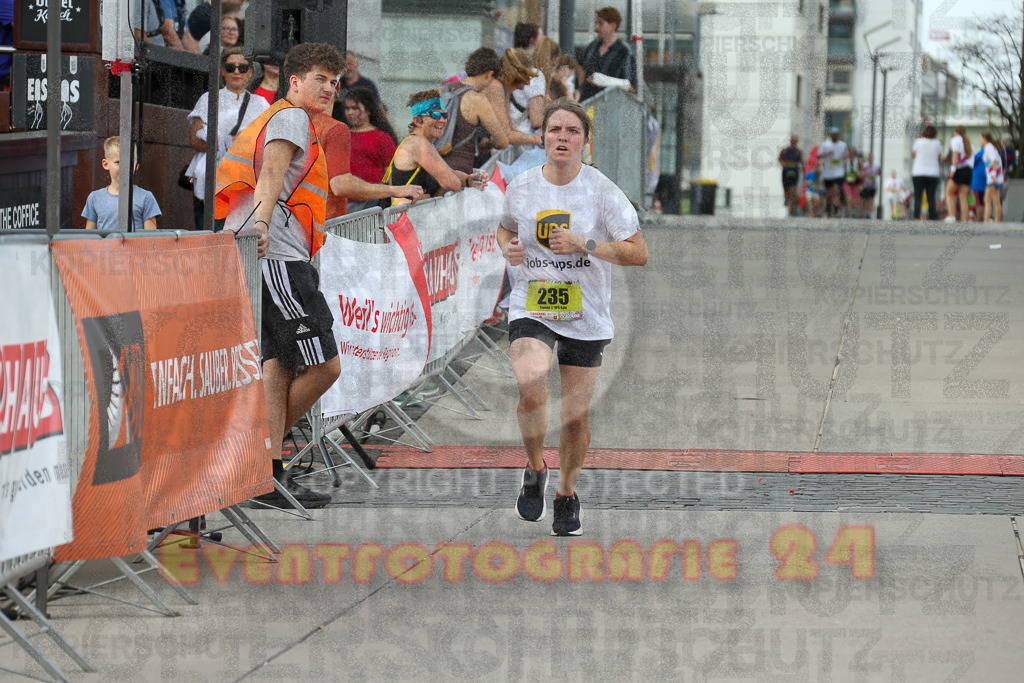 250920_1530_EX1_9735 | Sportfotografie im Rhein-Sieg Kreis, Köln, Bonn, NRW, Rheinland Pfalz, Hessen, etc. Unser Tätigkeitsfeld umfasst den Laufsport vom Volkslauf über den Marathon, Duathlon, Triathon bis zum Ultralauf wie Kölnpfad Ultra oder Schindertrail.