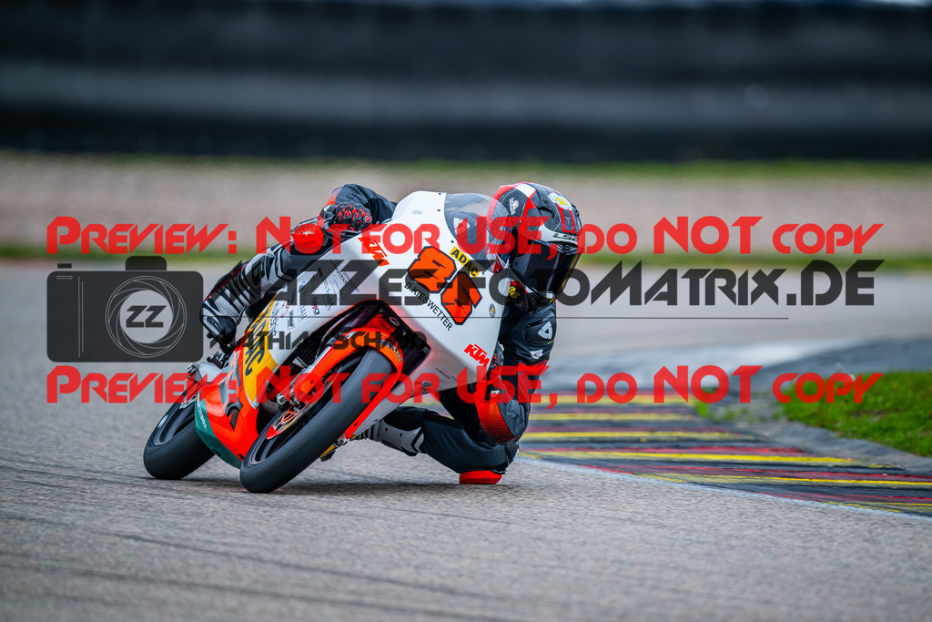 MaZZes_FotoMatrix_240503_6007705_8719 | KTM