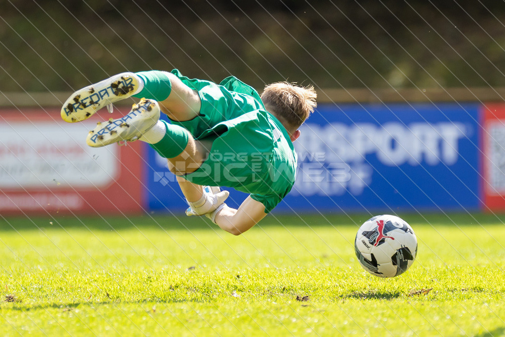 20250920_Picselweb-Fotografie_1R3_0552 | JFV D/A &amp; Stade - VfB Oldenburg0:1 VfB no70:2 VfB no70:3 VfB JFV Eigentor0:4 VfB no70:5 VfB no71:5 JFV no3 Jaric Jimenez-Voss2:5 JFV no9 Janko Sylvester3:5 JFV no16 Damian Elias Mihro Burekovic - Realisiert mit Pictrs.com