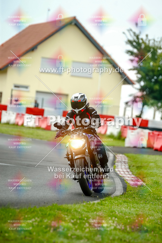 VBK-4044 | Hier findet Ihr Bilder von Touristenfahrten auf der Nürburgring Nordschleife oder von anderen Veranstaltungen die ich besucht habe. Viel Spass beim Durch Schauen 