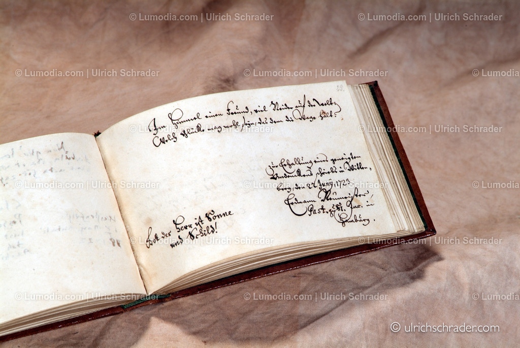 _ulrichschrader.com-34 | Stockfoto und Bilderpool mit Bildmaterial aus Deutschland, dem Harz, Halberstadt, Quedlinburg, Wernigerode und weltweit. Qualitativ hochwertige und professionelle Fotos anschauen und kaufen. - Realisiert mit Pictrs.com