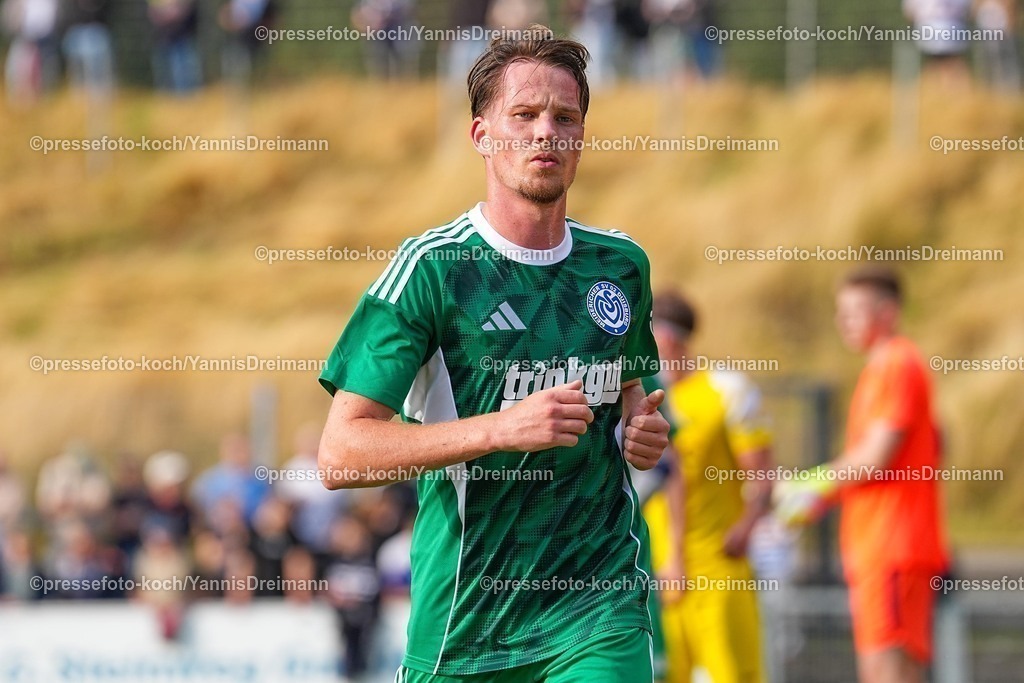 xYDR16072501056 | 16.07.2025, xydrx, Fußball, VFB Homberg - MSV Duisburg, Testspiel, PCC-Stadion: Christian Viet (MSV Duisburg #10)