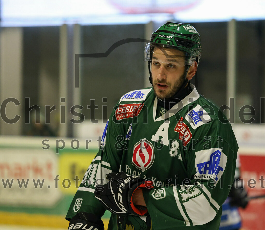 2024-01-12_083_TSV_Erding_gegen_EV_Dingolfing | Erding, Deutschland, 12.01.2024:
Eishockey, Bayernliga Vorrunde 2023 / 2024, 24. Spieltag, TSV Erding gegen EV Dingolfing, Endergebnis: 10:2

Maximilian Forster (Erding Gladiators, #81)

Foto: Christian Riedel / fotografie-riedel.net