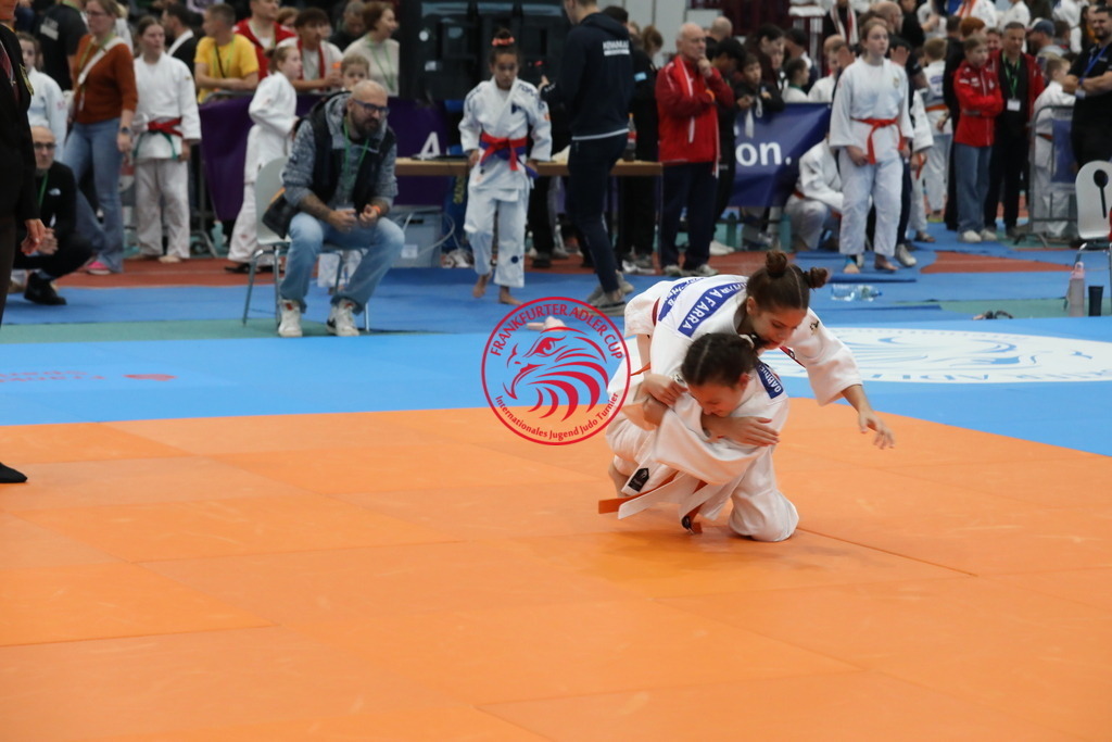 1J7A1591 | Fotos vom Adler Cup - Pictures from Adler Cup

Hier findet Ihr alle Eindrücke und großen Momente der Adler Cup Wochenenden. Here you will find all impressions and great moments of the Adler Cup weekends. - Realisiert mit Pictrs.com