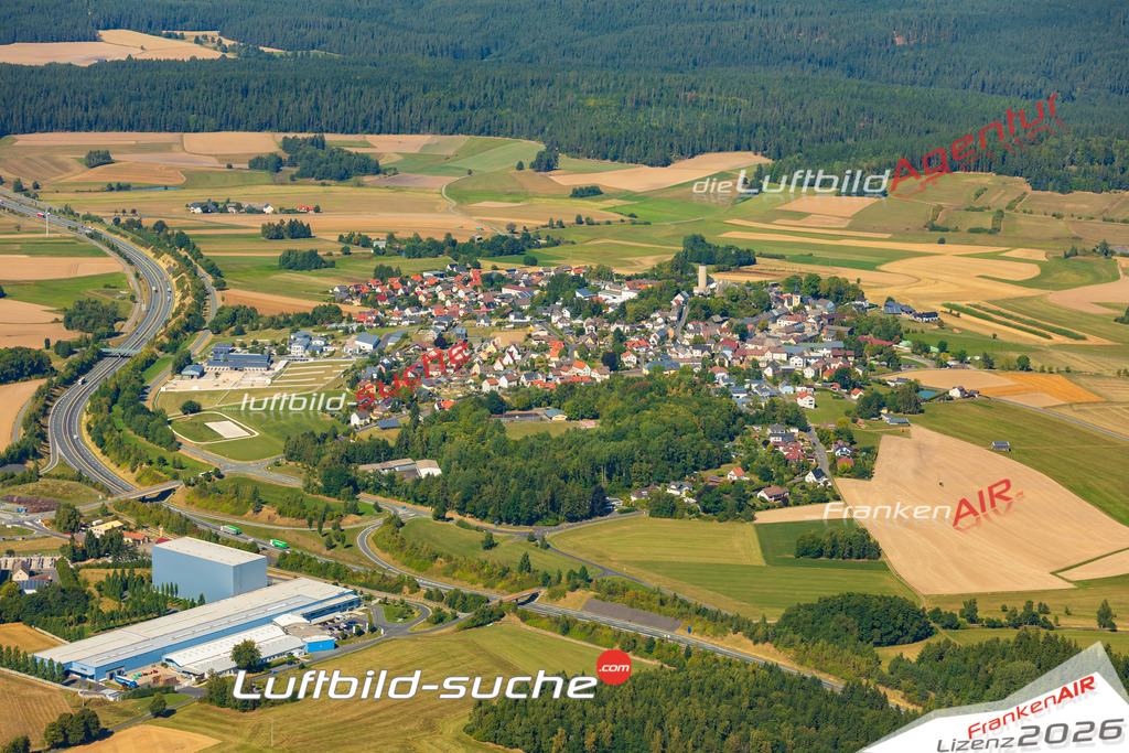Luftaufnahme der Stadt Thierstein - Die Luftaufnahme wurde 2025 vom UL-Flugzeug heraus erstellt ( keine Drohne ) - Hochauflösende Luftaufnahme - für professionelle Ausdrucke geeignet. Die Geschenkidee !Mit Lizenz und Bildrechte bestellbar