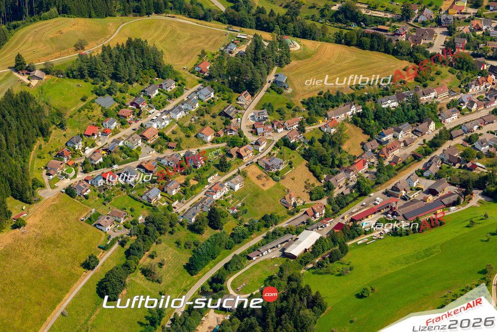 Das Luftbild zeigt : Leinstetten Dornhan - Die Luftaufnahme wurde 2024 vom UL-Flugzeug aus erstellt ( keine Drohne ) - Hochauflösende Luftaufnahme - Für grossformatige Ausdrucke geeignet. Die Geschenkidee !Mit Lizenz und Bildrechte bestellbar