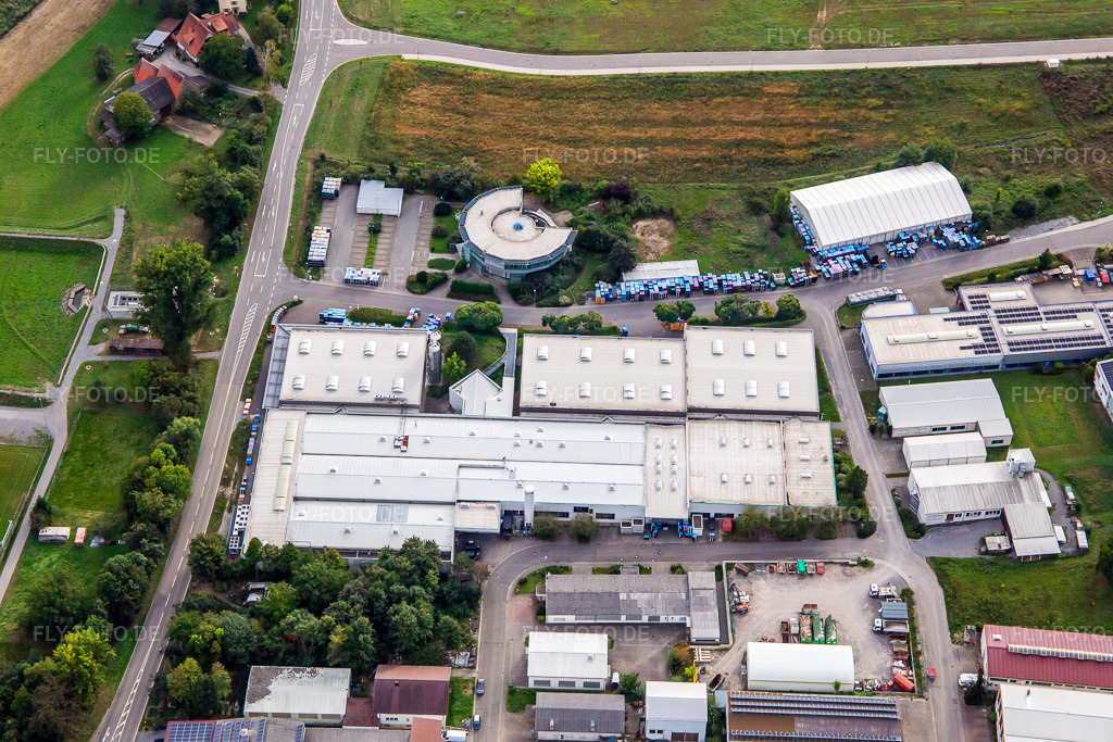 Luftbild: Utescheny in Zaisenhausen im Bundesland Baden-Württemberg in Deutschland. Foto: IMG_138704.jpg vom 16.09.2023 durch Werner Riehm/FLY-FOTO.deC+M Utescheny Spritzgießtechnik GmbH - Präzisionsfertigung und CNC-Bearbeitung