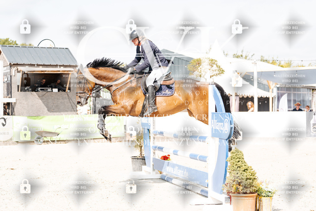 CK908760 | Turnierfotografie Pferdefotografie Trier Rheinland-Pfalz Pferdesport Reitsport Tierfotografie Sportfotografie Pferdevideo Pferdevideografie Equestrianvideography equestrianphotography  - Realisiert mit Pictrs.com