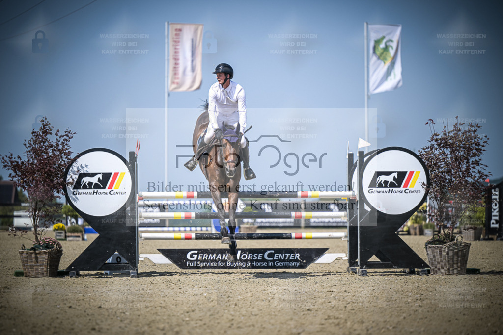 DOS_3714 | Entdecke hochwertige Reitturnierfotos von Foto Oger. Professionell, emotional und authentisch – jetzt Lieblingsmomente im Shop bestellen. - Realisiert mit Pictrs.com