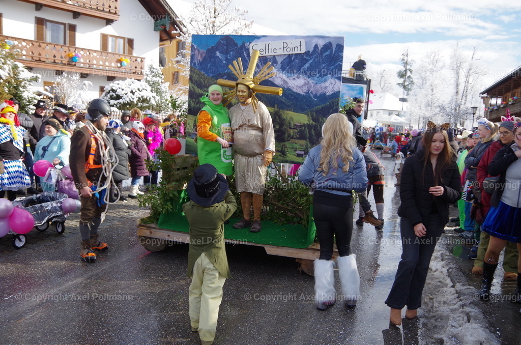 IMGP2362 | fotografiert von Axel PollmannLeonhardi Wallfahrt Benediktbeuern und Murnau, Fronleichnam, Fasching, Landschaft im Loisachtal und Benediktbeuern  - Realized with Pictrs.com
