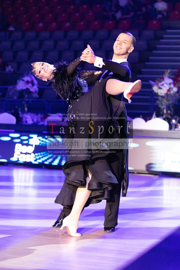 IMG_8734 | Tanzsportbilder, Standardtanz, Lateintanz, WDSF, DTV, LTVB, dancecomp, goc, hessen tanzt, blaues band der spree, walzer, tango, wiener walzer, slowfox, quickstepp, samba, rumba, cha-cha-cha, paso doble. jive, hd-kroft photography, turniertanzsport