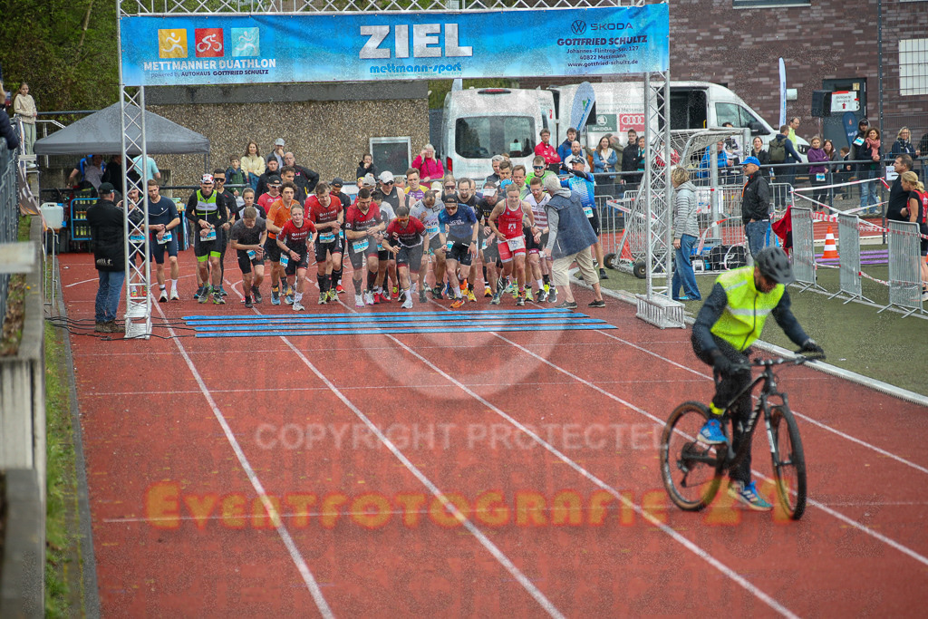 250413_1050_EX1_0011 | Sportfotografie im Rhein-Sieg Kreis, Köln, Bonn, NRW, Rheinland Pfalz, Hessen, etc. Unser Tätigkeitsfeld umfasst den Laufsport vom Volkslauf über den Marathon, Duathlon, Triathon bis zum Ultralauf wie Kölnpfad Ultra oder Schindertrail.