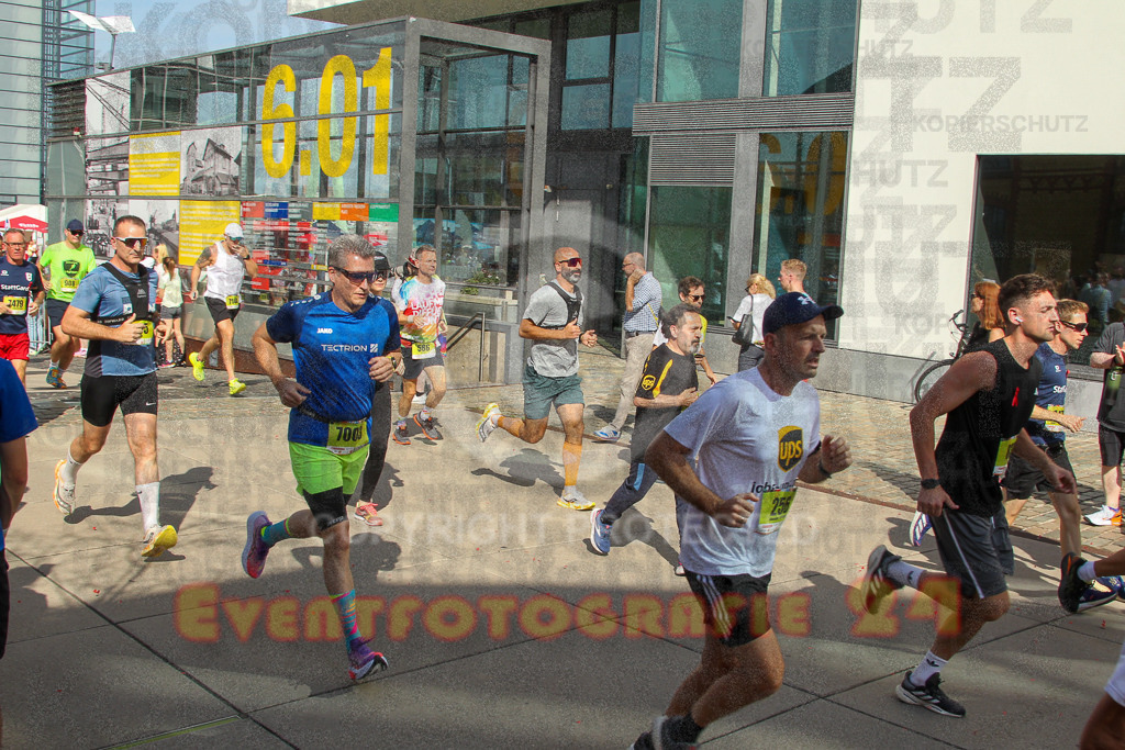 250920_1430_EV4_6976 | Sportfotografie im Rhein-Sieg Kreis, Köln, Bonn, NRW, Rheinland Pfalz, Hessen, etc. Unser Tätigkeitsfeld umfasst den Laufsport vom Volkslauf über den Marathon, Duathlon, Triathon bis zum Ultralauf wie Kölnpfad Ultra oder Schindertrail.