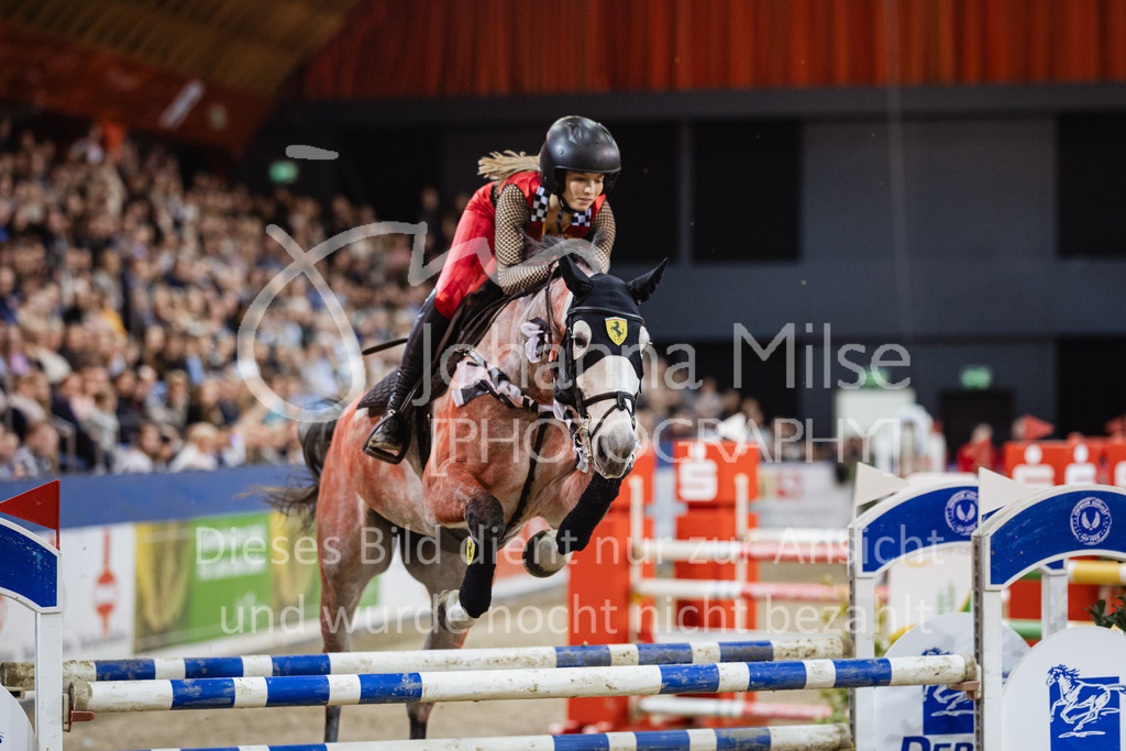 240113_Münster_Kostümspringen-396 | Deine schönsten Turniermomente als professionelle Fotos! Entdecke hochwertige Pferdesport-Fotografie im Online-Shop. Jetzt Fotos finden & bestellen!