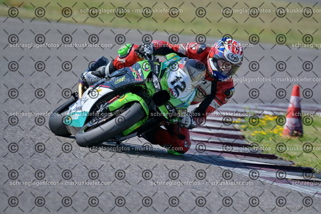 26BT02-0373 | markuskiefer.com - Realisiert mit Pictrs.com