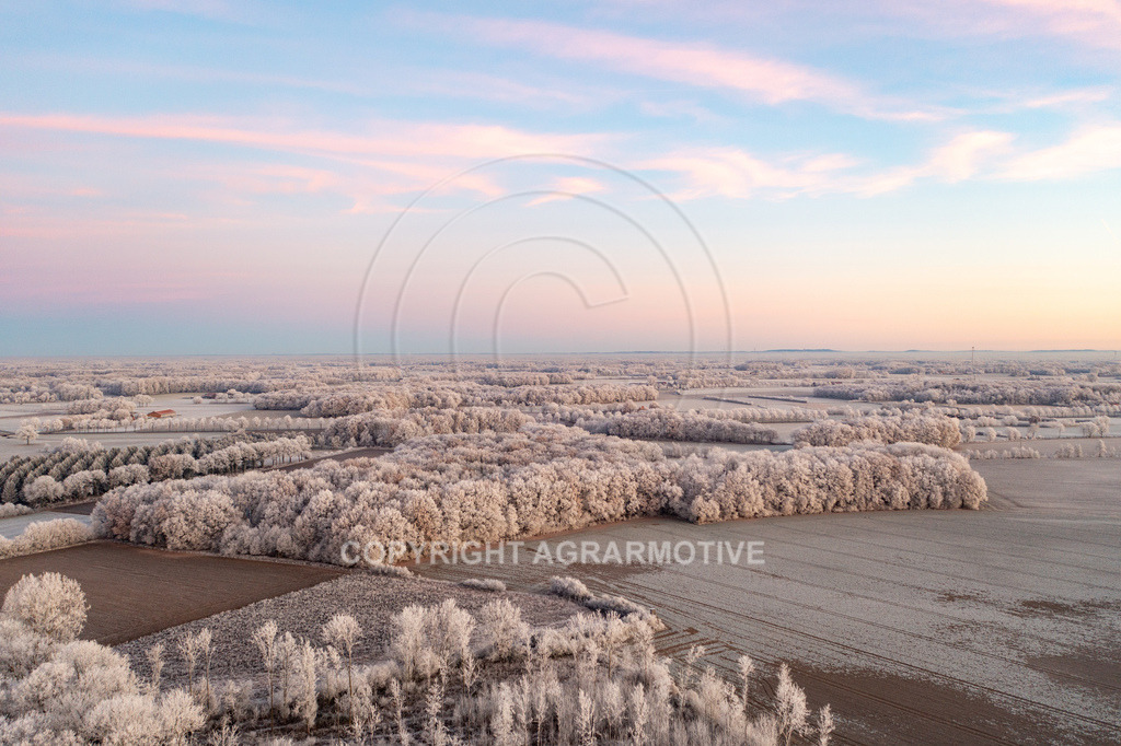 20221218-DJI_0006 | Luftbilder einer Winterlandschaft zum Sonnenaufgang - Realisiert mit Pictrs.com