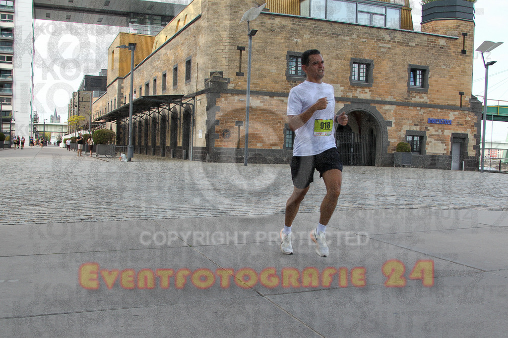 250920_1509_EV4_8158 | Sportfotografie im Rhein-Sieg Kreis, Köln, Bonn, NRW, Rheinland Pfalz, Hessen, etc. Unser Tätigkeitsfeld umfasst den Laufsport vom Volkslauf über den Marathon, Duathlon, Triathon bis zum Ultralauf wie Kölnpfad Ultra oder Schindertrail.