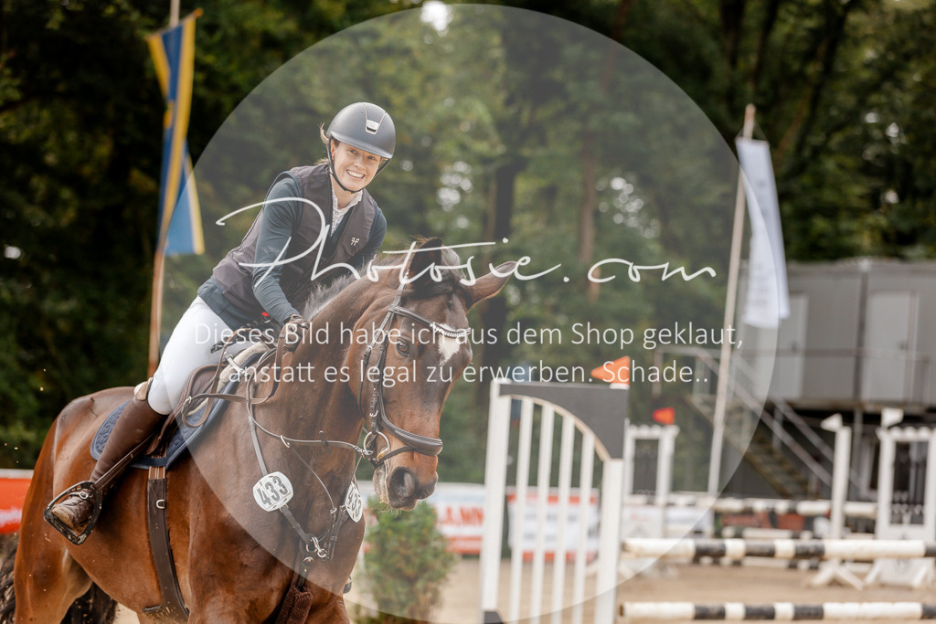 3I6A6485 | Stimmungsvolle Portraits und Reitsportfotografie im Ruhrgebiet und im Münsterland.

Pferdefotografie, Hundefotografie, Tierfotografie, Reportagen, Portraits von Tier und Mensch, Turnierfotografie in Bochum, Recklinghausen, Marl, Haltern am See, Dülmen.. - Realisiert mit Pictrs.com