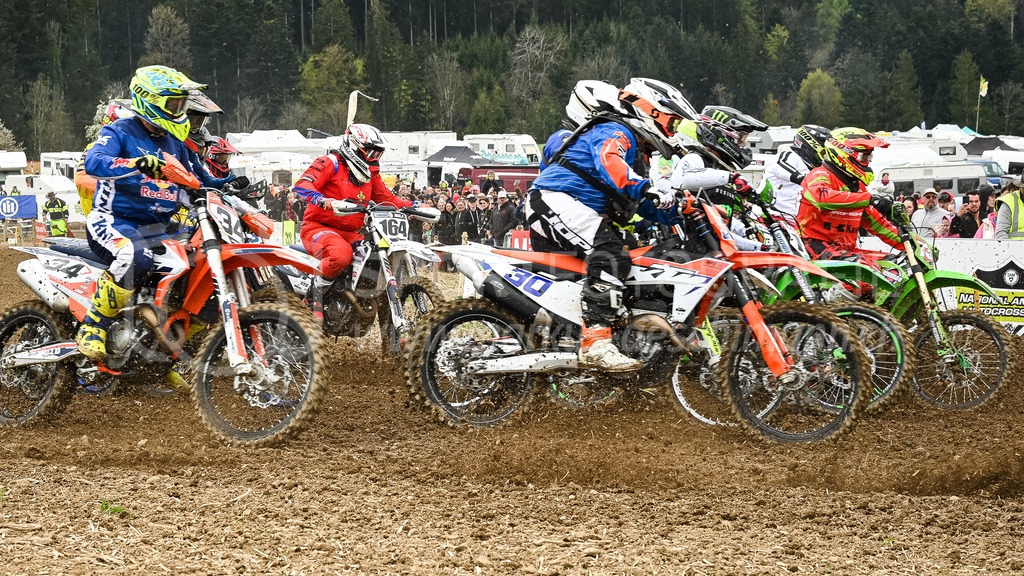 Motocross Schlatt bei Winterthur - 30. April 2023 | Start in der Kategorie Senioren am Motocross Schlatt bei Winterthur, 30. April 2023. 
Instagram: @mx_schlatt | @mc_wila | @sam_schweiz
Bild: Sportfotografie Markus Aeschimann | www.markus-aeschimann.ch - Realisiert mit Pictrs.com