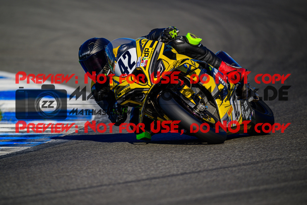 MaZZes_Fotomatrix_20250407_6007705_1903-2 | WEISS