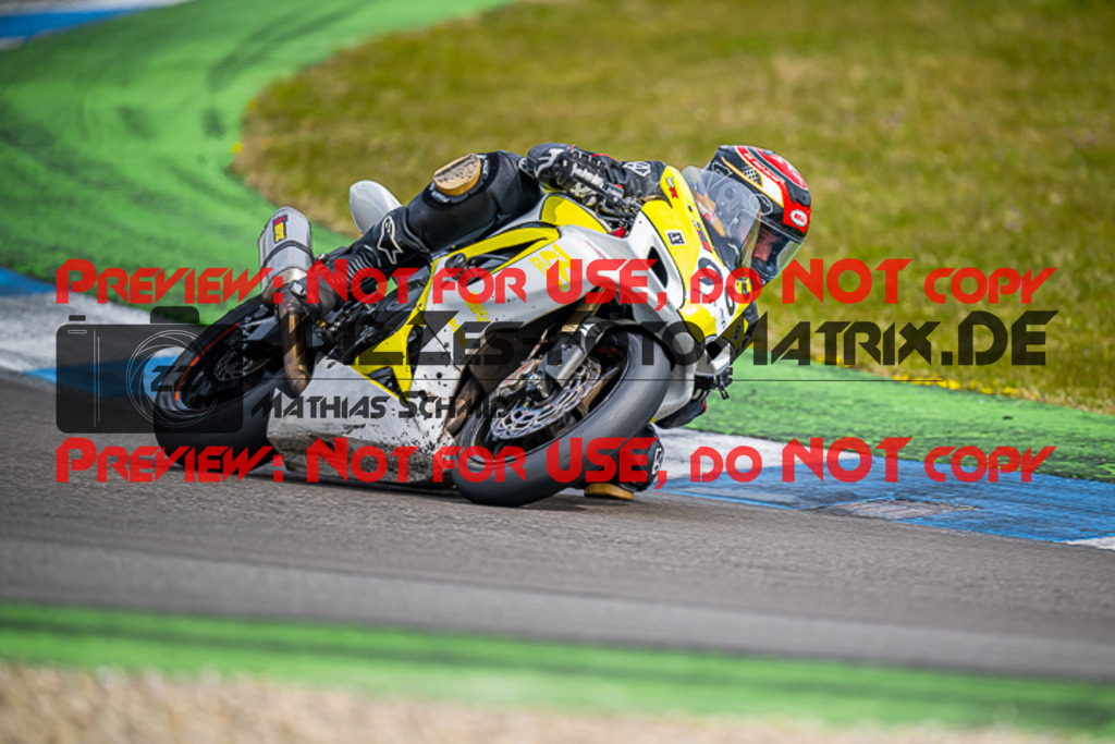 MaZZes_FotoMatrix_230410_2691 | ROT