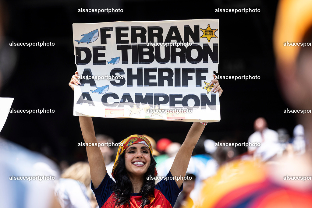 FOOTBALL : Argentine vs Espagne – Finale de la Coupe du Monde FIFA 2026. New York New Jersey Stadium, East Rutherford, New Jersey, États-Unis. 19/07/2026. | Ambiance avec les supporters de l'équipe de Spain