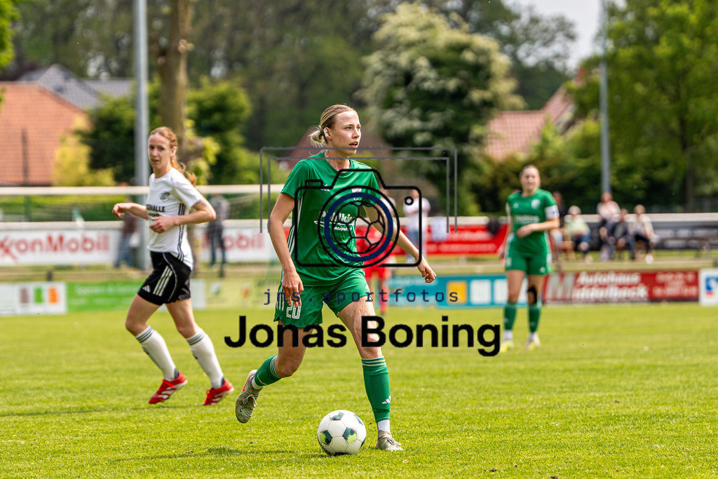 Fußball I Frauen I Saison 2025-2026 I Oberliga Niedersachsen I 22. Spieltag I TuS Lutten - DJSK-SV Bunnen I 00091 | jns.sportfotos - Realisiert mit Pictrs.com